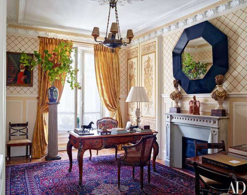 Formal traditional dining room